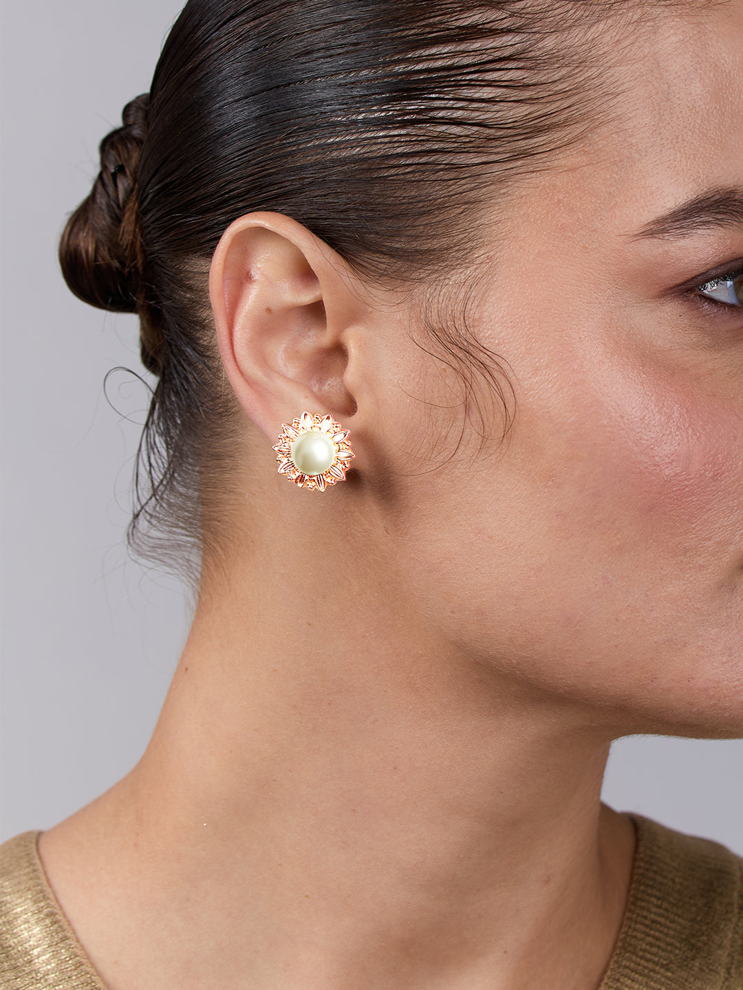 AIKA BY MINUTIAE 18K Gold-Plated White Pearl Stud Round Shaped Earring for Women & Girls