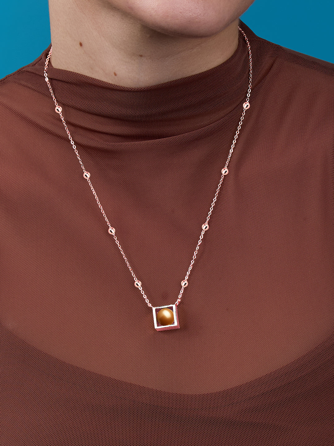 18K Gold Plated Square Pearl Pendant Necklace | Hypoallergenic Minimal Jewellery