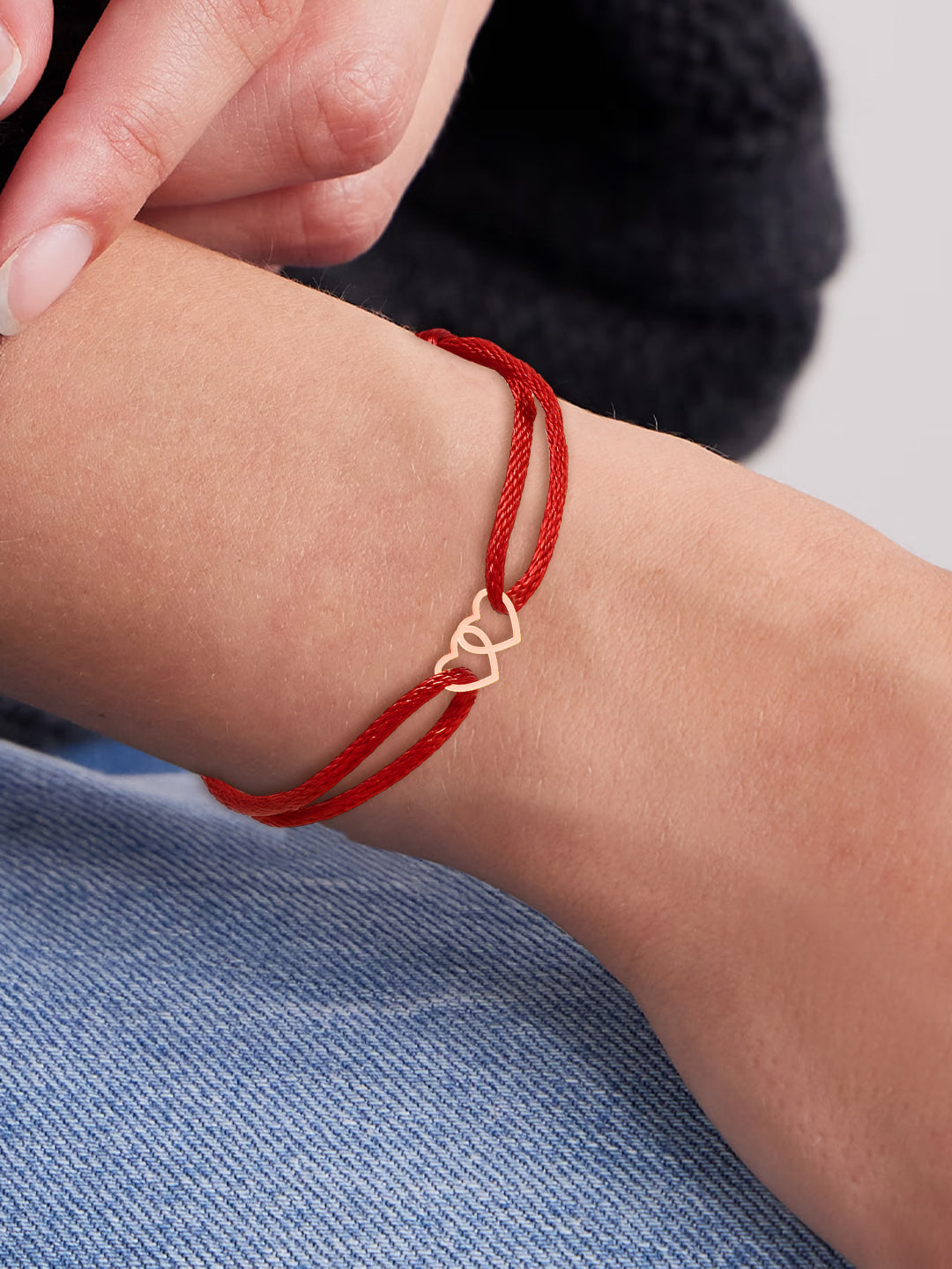 MINUTIAE Women Gold Plated Brass Heart Shape Cord Bracelet