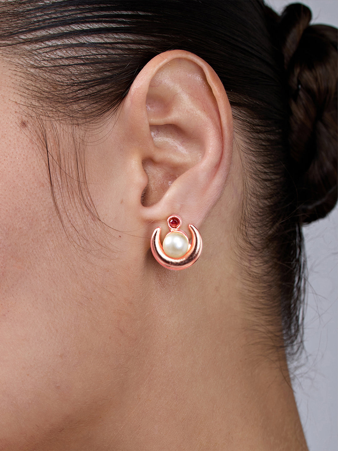 AIKA BY MINUTIAE 18K Women Gold-Plated Pearls Stones Studded Crescent Shaped Studs