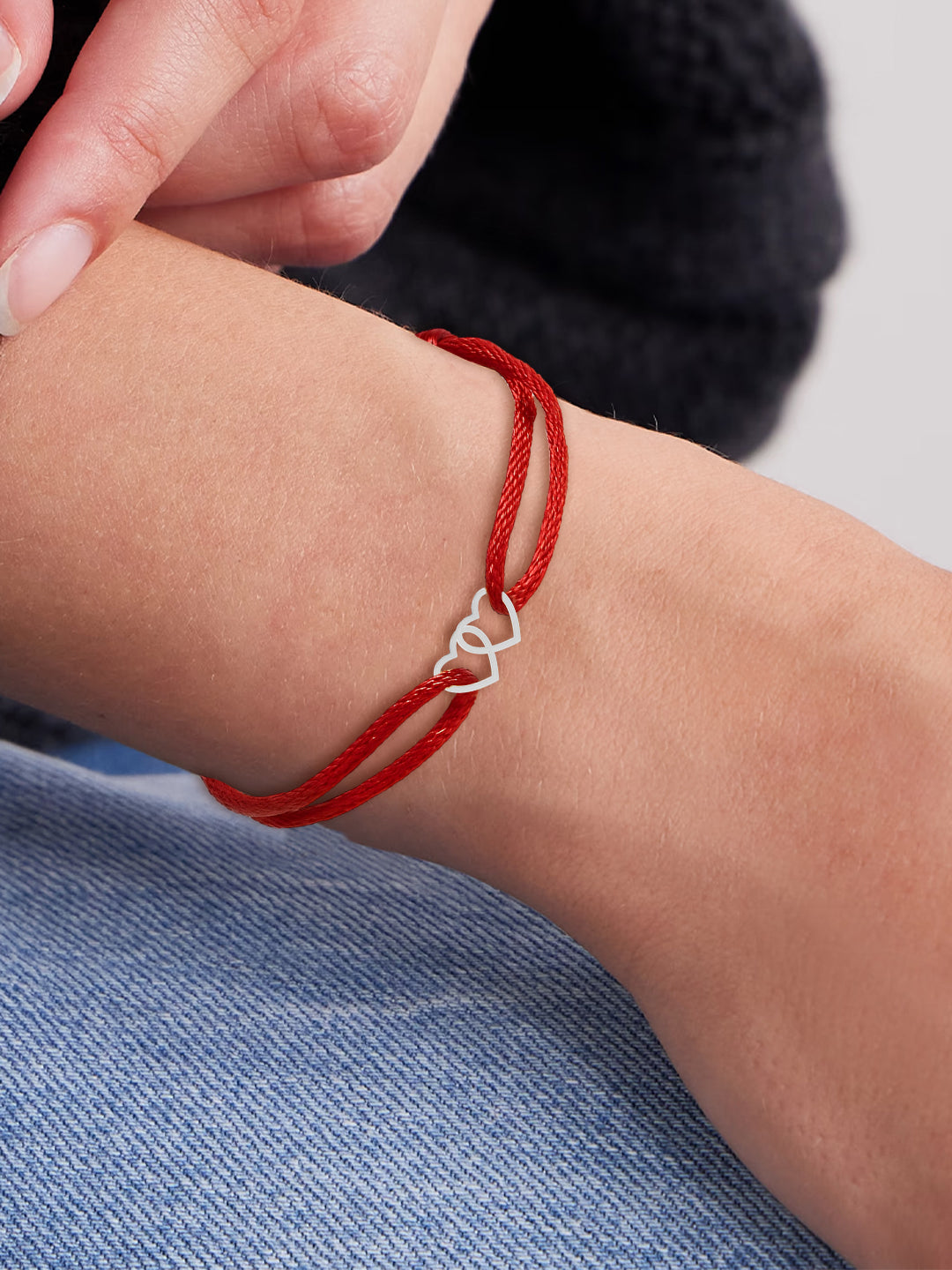 MINUTIAE Women Gold Plated Brass Heart Shape Cord Bracelet