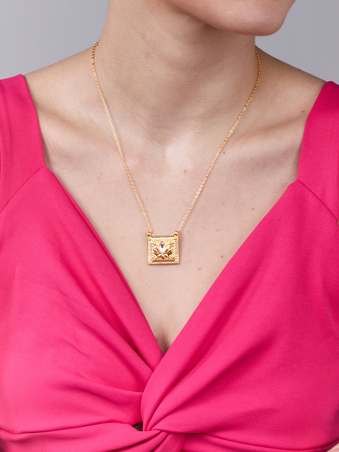 AIKA BY MINUTIAE 18K Women Gold Flower Necklace for Women & Girls