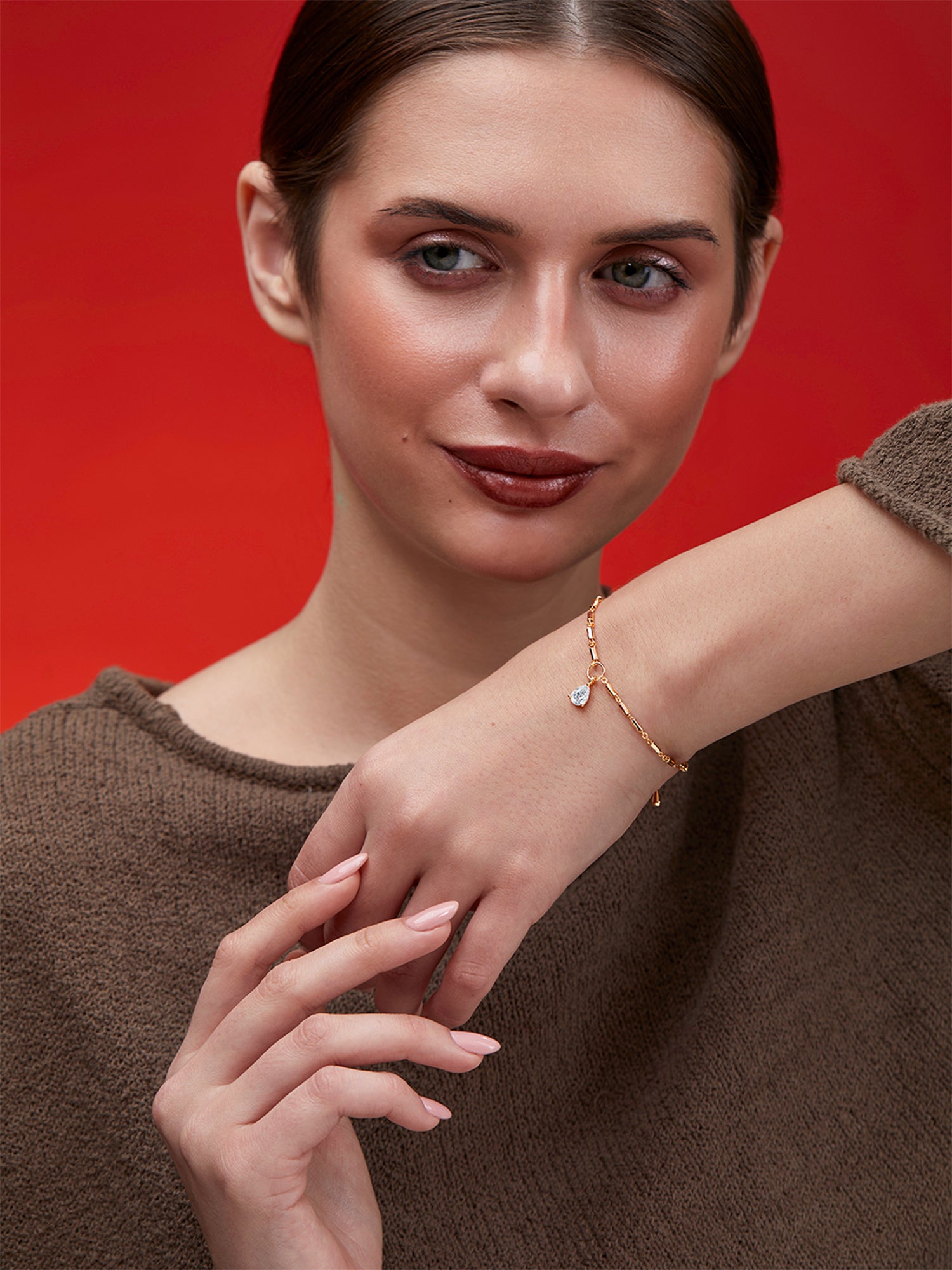 MINUTIAE Brass Crystals Gold-Plated Link Bracelet