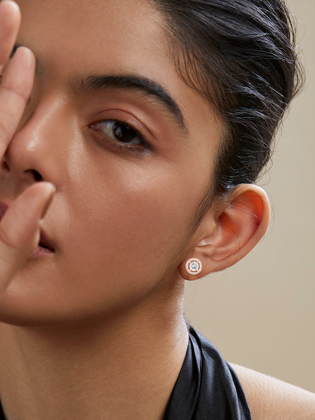 MINUTIAE Gold Plated Circular Kundan Studs For Women's & Girl