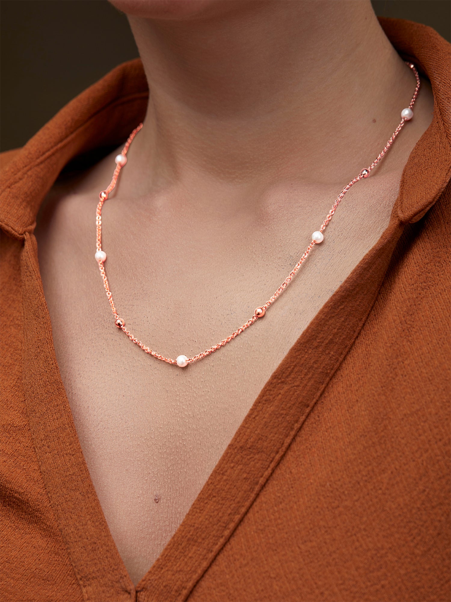 MINUTIAE Gold-Plated Stones-Studded Pendant Necklace With Chain