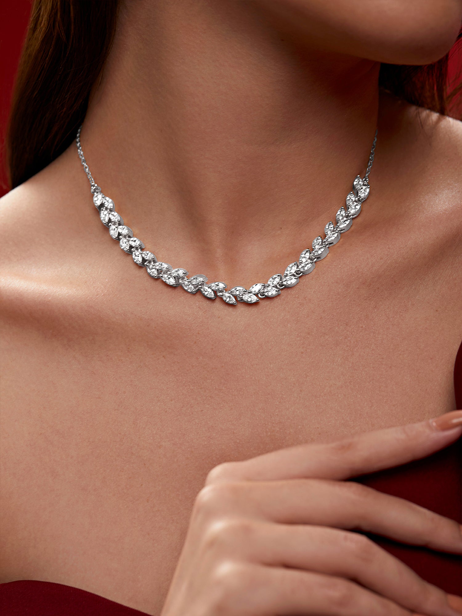 MINUTIAE Gold-Plated Crystals Studded Necklace