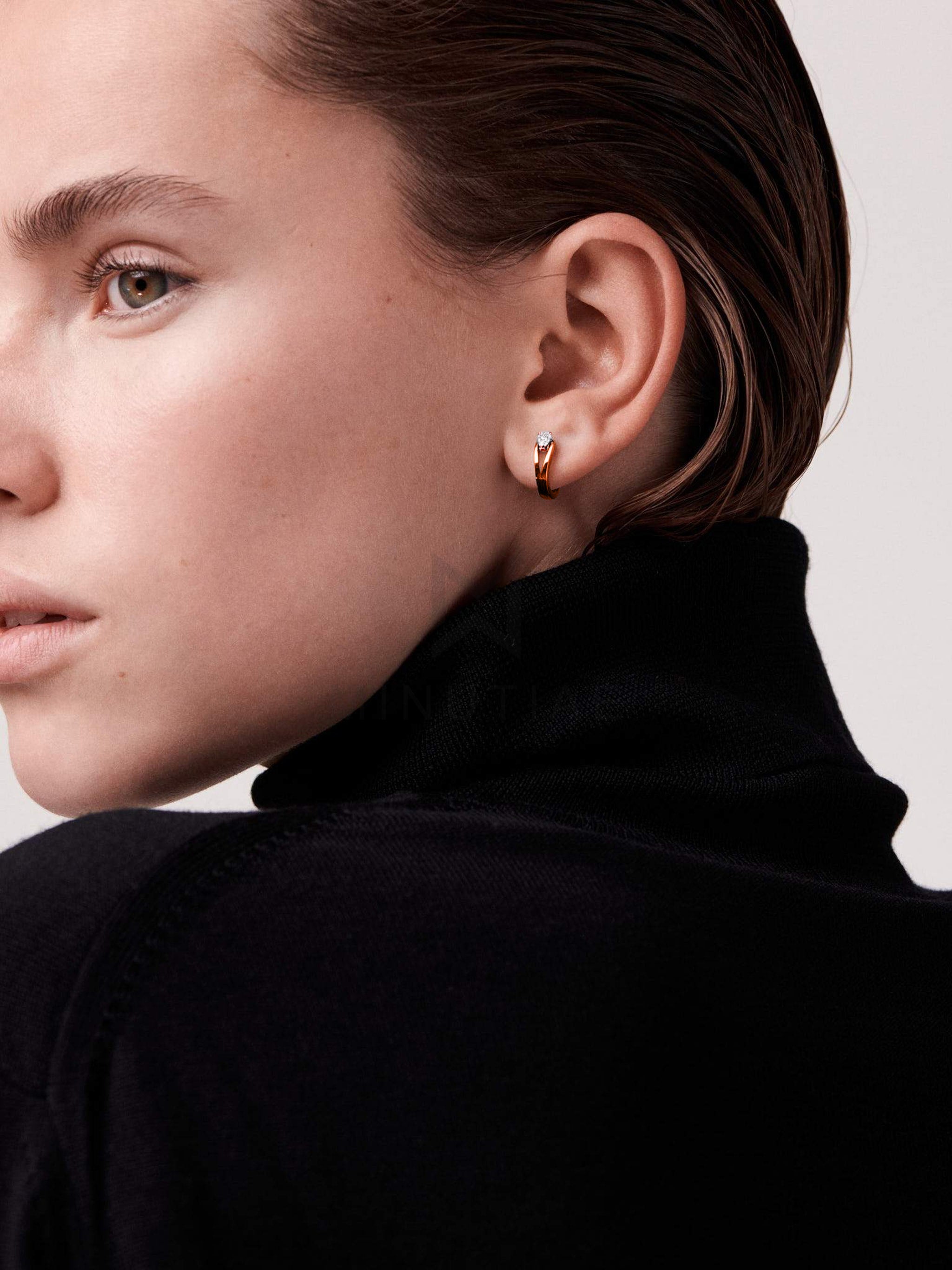 MINUTIAE 18K Gold-Toned Geometric Half Hoop Earrings