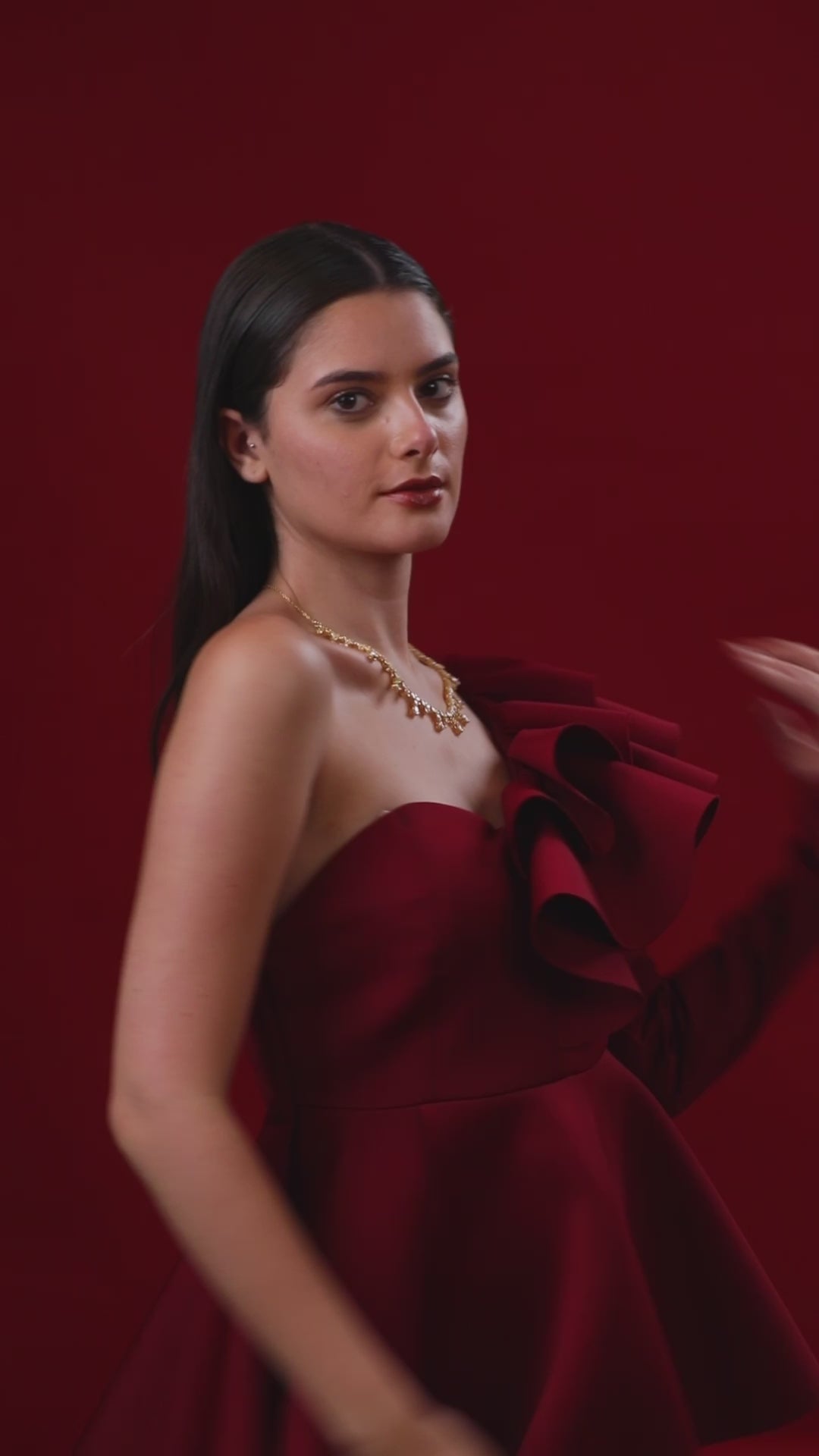 MINUTIAE Gold-Plated Stone Studded Necklace